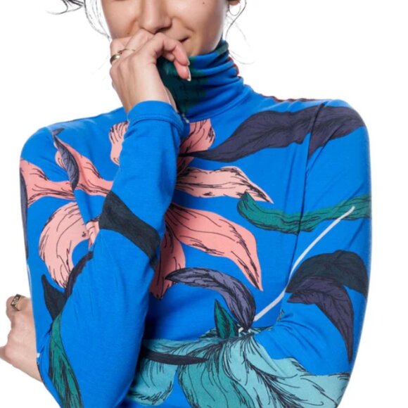 The Kit - Turtleneck - Azure Upstate Florals - Small - Picture 2 of 5